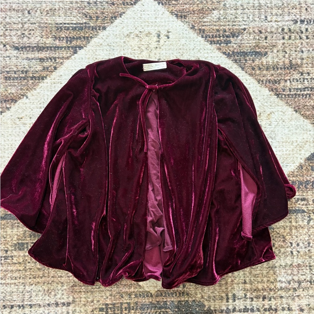 Zara Girls Elegant Velvet Burgundy Cape size 11/12